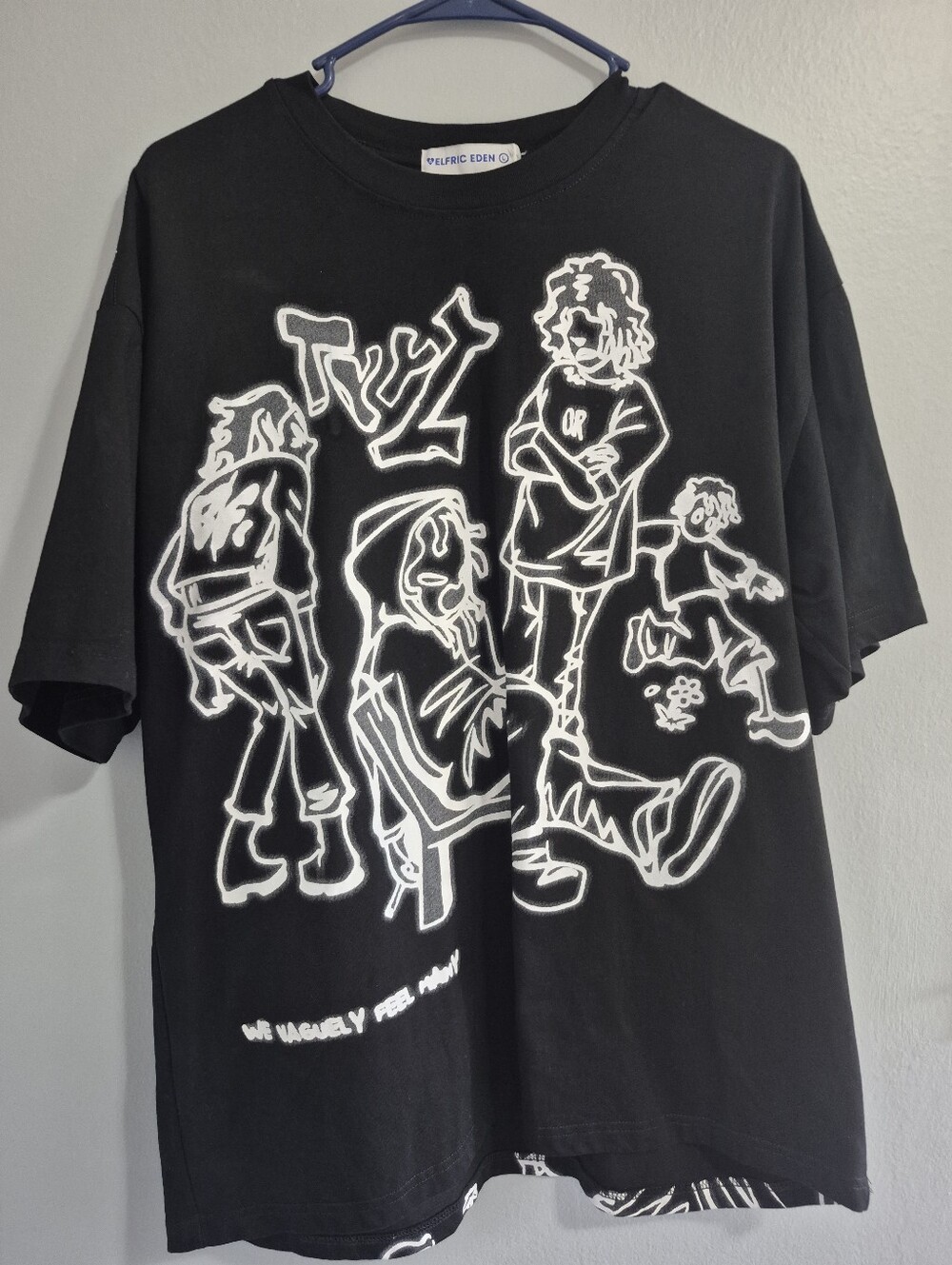 Aelfric Eden Cartoon Line Graphic Tee with White Outline Size Large